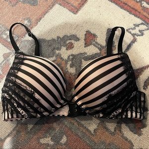 Victoria’s Secret Bombshell Bra